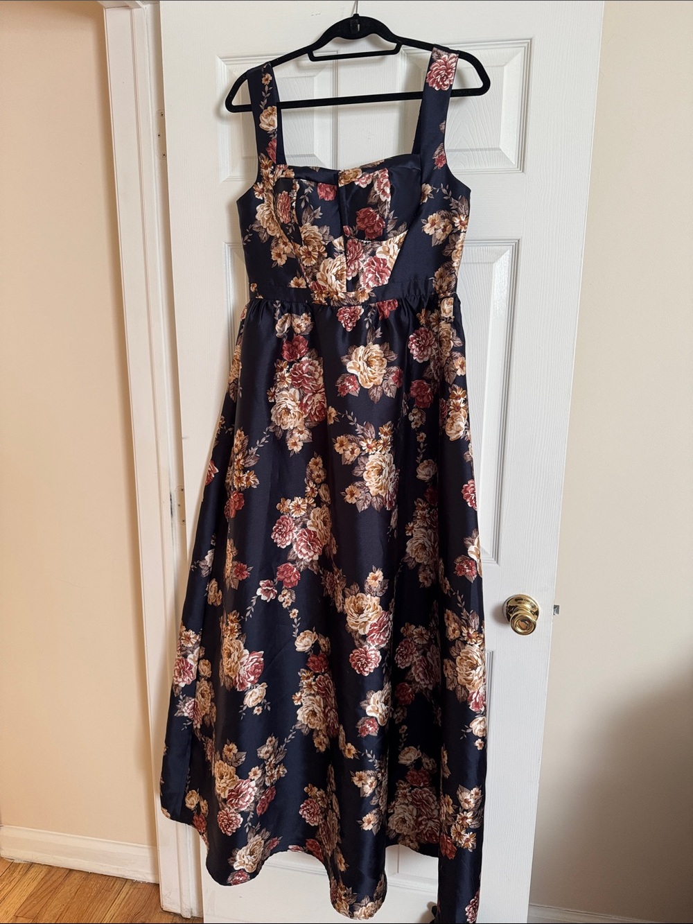 Lulu's Navy Dress with Brown Floral Accents (brand new but zipper is broken)